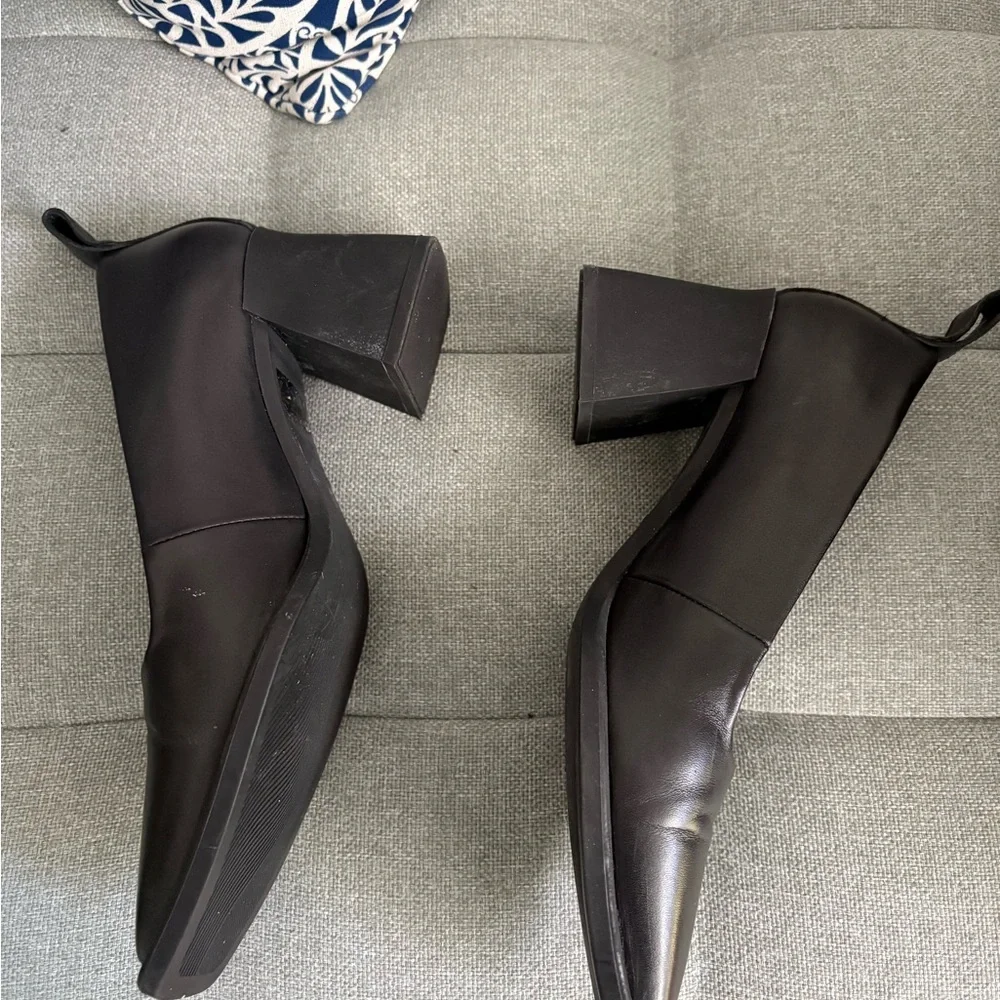 Vagabond Black Square-Toe Block Heel Pumps - Picture 2 of 4